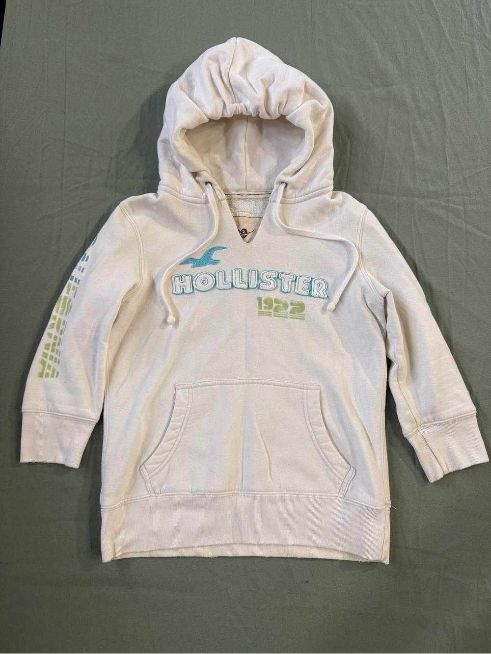 Women's/Girls Vintage 2000's Hollister Short Sleeve Hoodie L